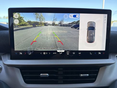 New 2026 Ford Explorer Active RWD image 4