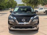 Used 2023 Nissan Rogue SV image 2
