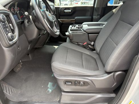Used 2021 Chevrolet Silverado 1500 LT AWD/4WD image 9