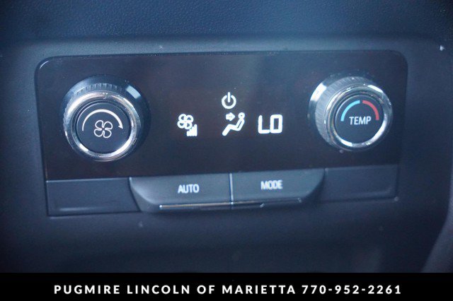 Used 2025 Chevrolet Traverse LT w/ Sun and Wheel Package FWD image 17