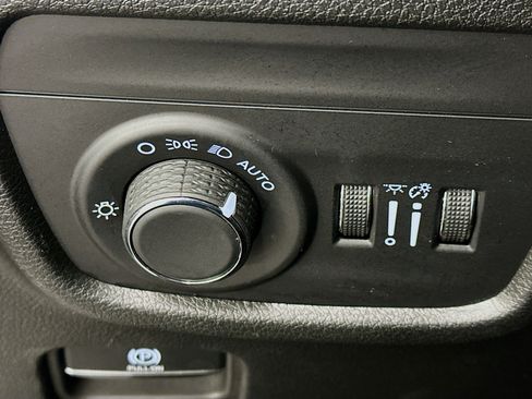 Used 2024 Jeep Grand Cherokee L Laredo image 17