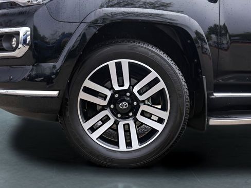 Used 2024 Toyota 4Runner Limited image 4