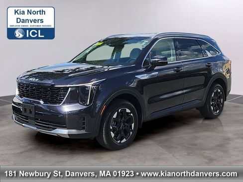 Certified 2025 Kia Sorento S AWD/4WD image 1