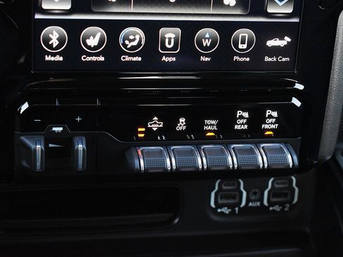 Used 2020 RAM 1500 Big Horn AWD/4WD image 12