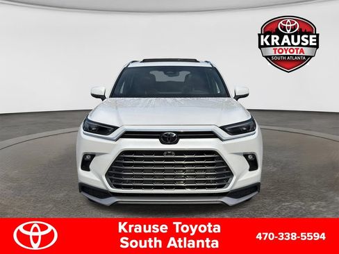 New 2026 Toyota Grand Highlander AWD Hybrid image 2