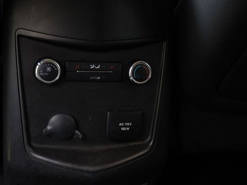 Used 2019 Lincoln MKT AWD image 15