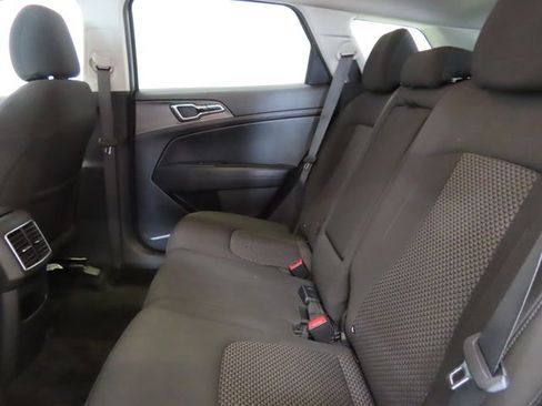 Used 2024 Kia Sportage LX FWD image 26