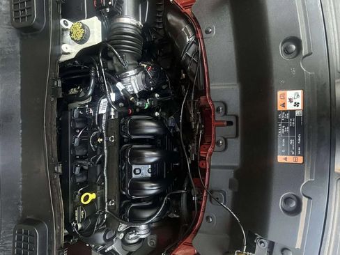 Used 2015 Ford Escape S image 9