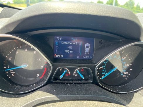 Used 2015 Ford Escape SE FWD image 7