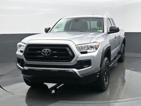 Used 2020 Toyota Tacoma SR w/ SX Package image 21