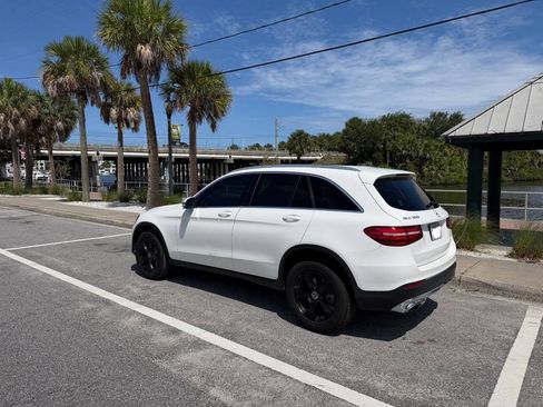 Used 2018 Mercedes-Benz GLC 300 image 8