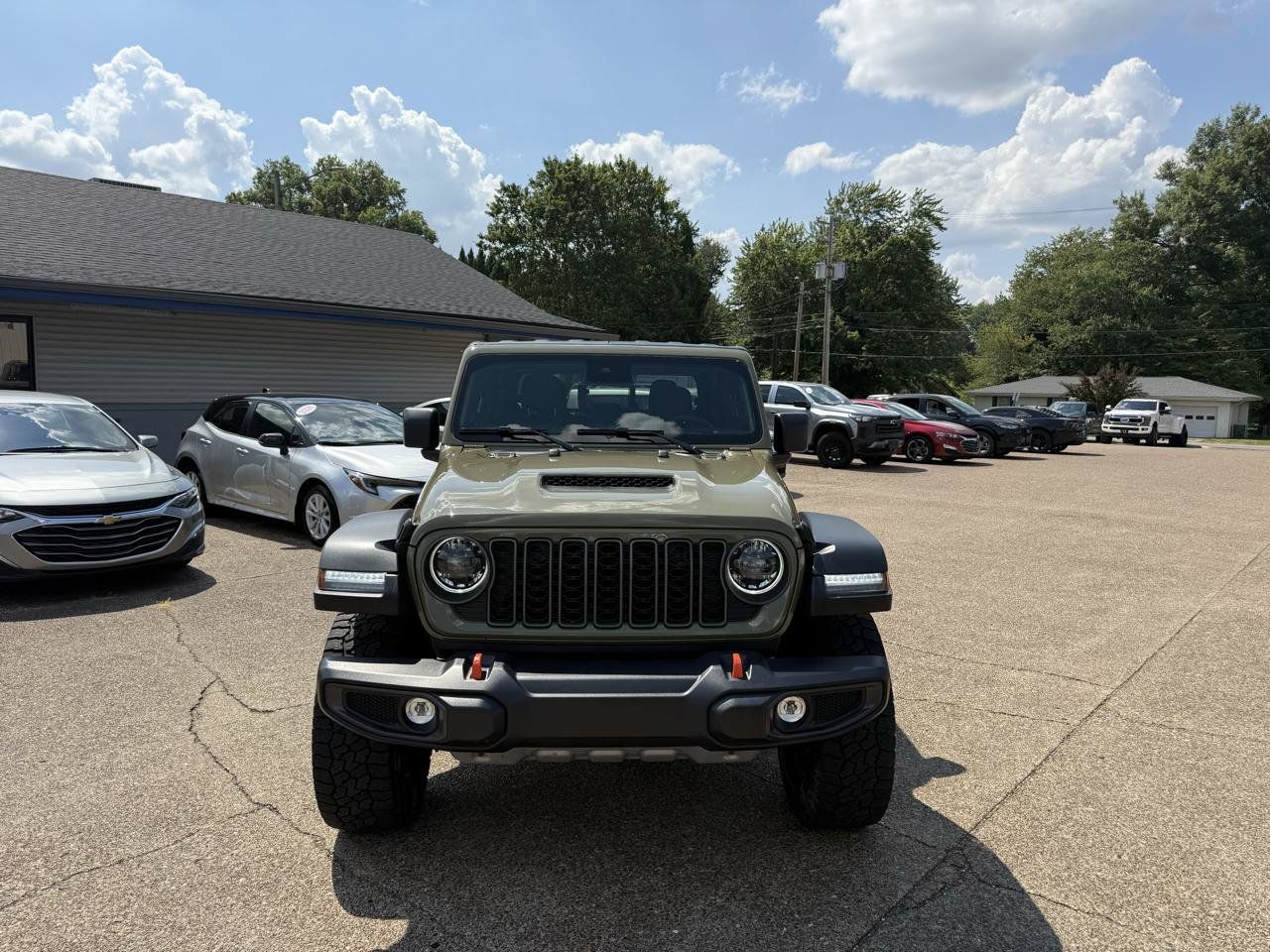 Used 2026 Jeep Gladiator Mojave AWD/4WD image 2