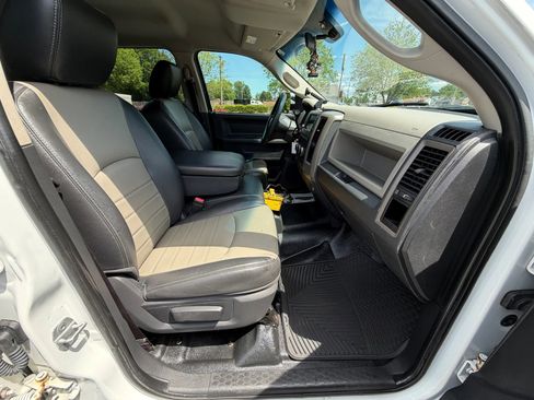 Used 2012 RAM 5500 2WD Crew Cab w/ Ambulance Prep Group image 26