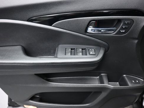 Used 2019 Honda Passport Touring image 10