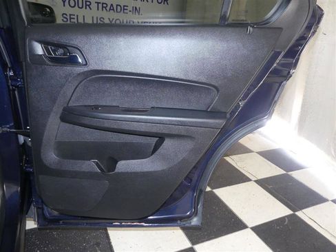 Used 2016 Chevrolet Equinox LT w/ Convenience Package image 26