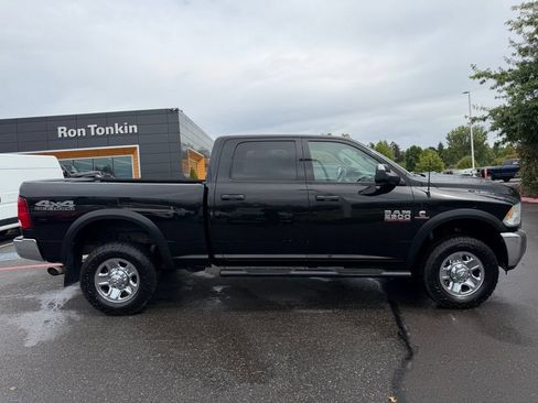 Used 2017 RAM 2500 Tradesman w/ Chrome Appearance Group AWD/4WD image 8
