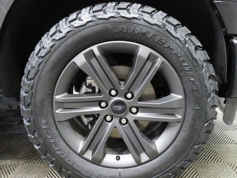 Used 2023 Ford F150 Lariat w/ Equipment Group 502A High image 8