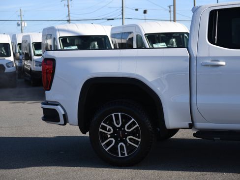 Used 2024 GMC Sierra 1500 AT4 w/ Technology Package image 14