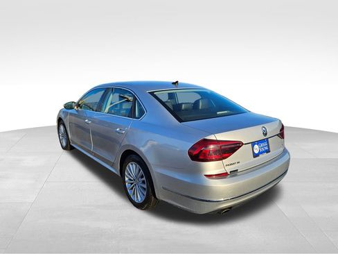 Used 2017 Volkswagen Passat 1.8T SE image 8