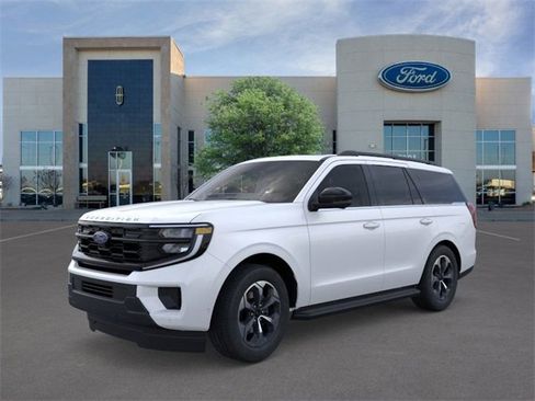 New 2026 Ford Expedition Active image 1