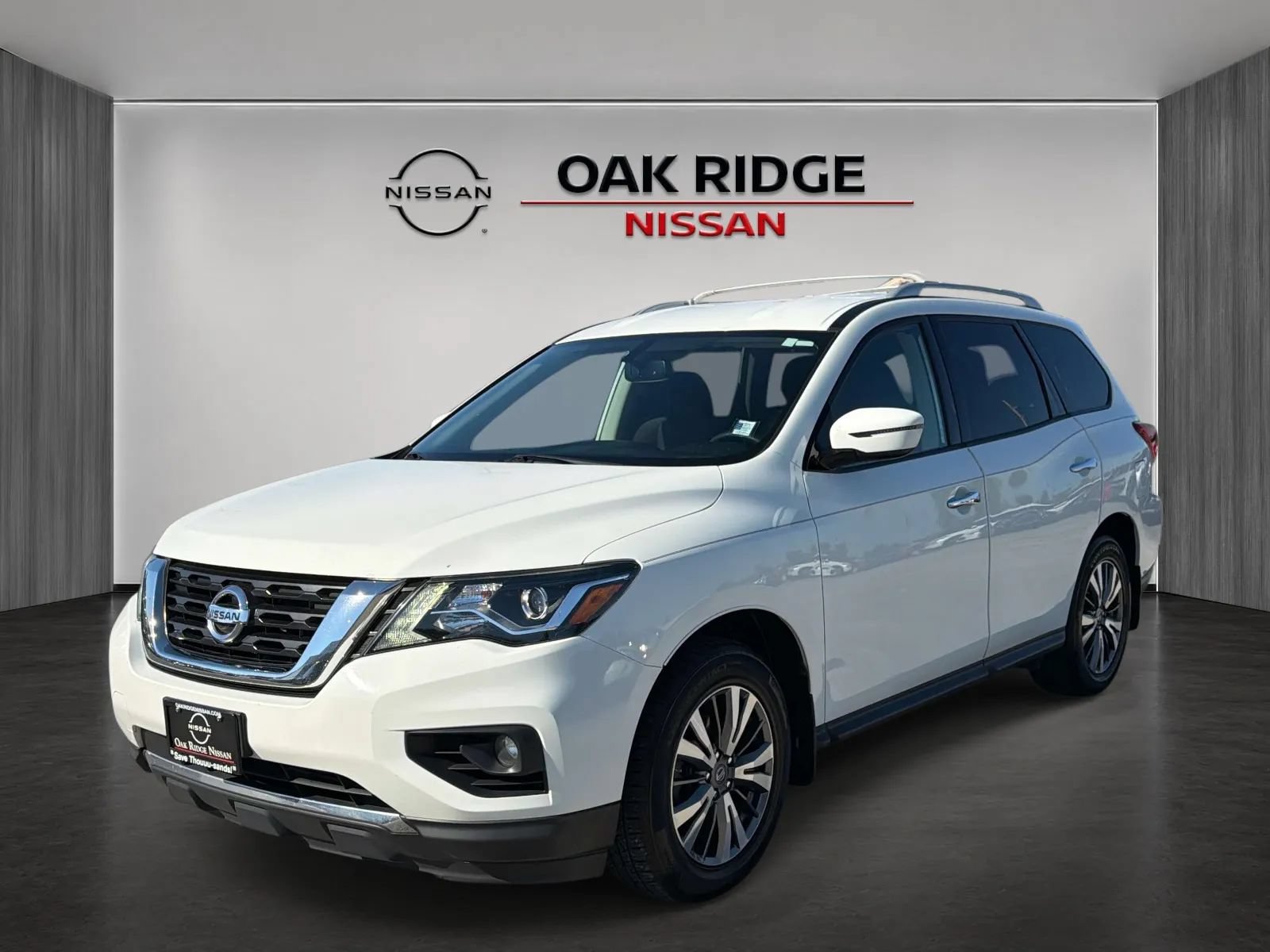 Used 2019 Nissan Pathfinder SV FWD image 7