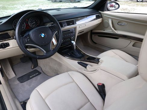 Used 2009 BMW 328i Convertible RWD image 4