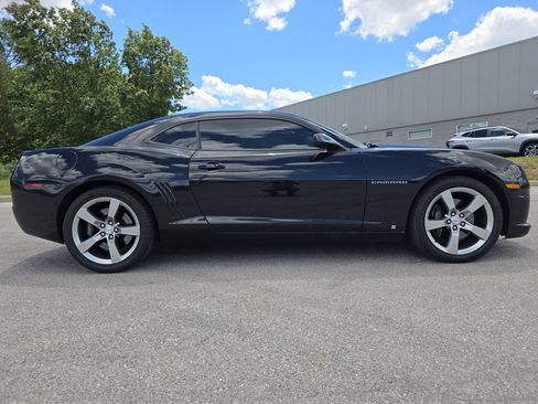 Used 2010 Chevrolet Camaro SS w/ RS Package RWD image 9