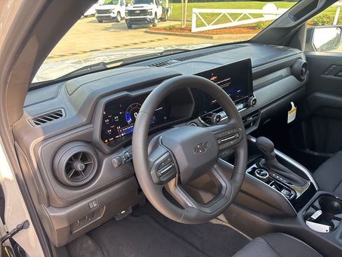 New 2026 Chevrolet Colorado Trail Boss AWD/4WD image 32