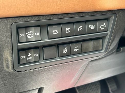 New 2026 Toyota Tundra 1794 Edition AWD/4WD image 32