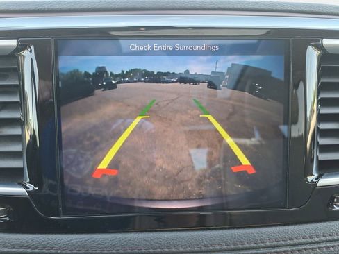 Used 2018 Chrysler Pacifica Limited FWD image 25