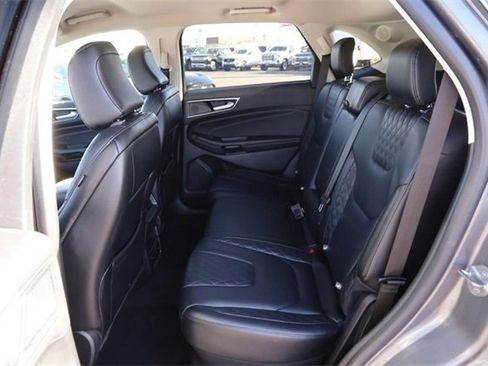 Certified 2024 Ford Edge Titanium image 10