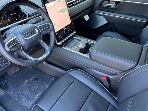 New 2025 GMC Sierra EV Denali image 8