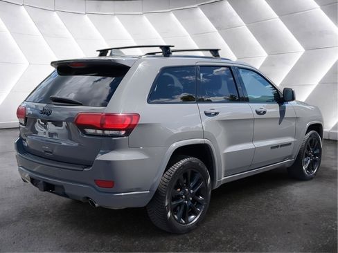 Used 2021 Jeep Grand Cherokee Laredo X AWD/4WD image 6