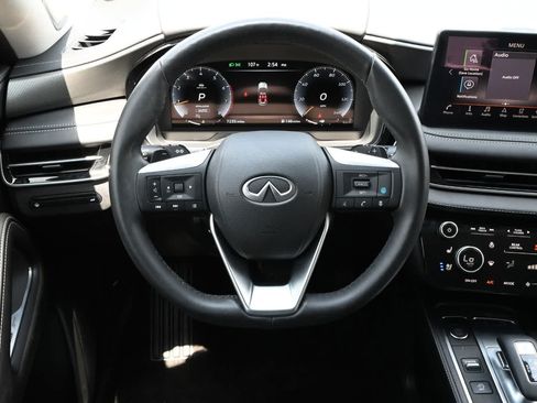 Certified 2025 INFINITI QX60 Luxe AWD/4WD image 9