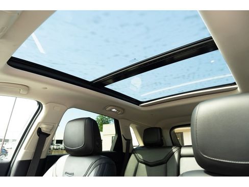 Used 2019 Cadillac XT5 Luxury AWD/4WD image 16