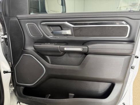Used 2022 RAM 1500 Laramie AWD/4WD image 30