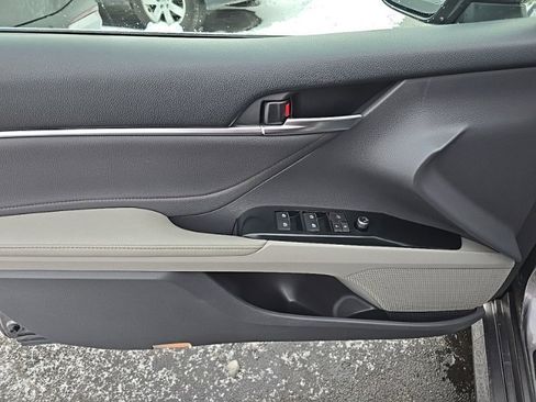 Used 2018 Toyota Camry XLE w/ Audio Package image 16