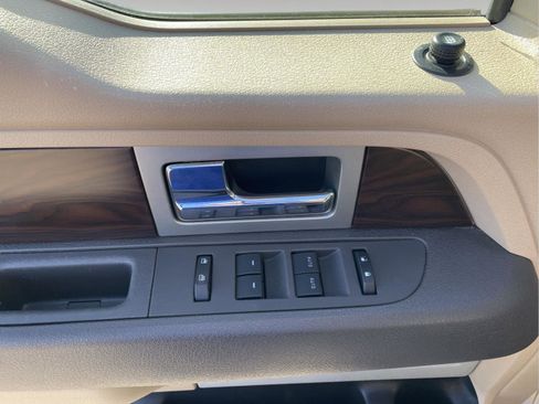 Used 2012 Ford F150 Lariat w/ Lariat Chrome Pkg image 11