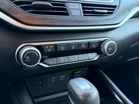 Used 2023 Nissan Altima 2.5 SV w/ SV Premium Package image 30