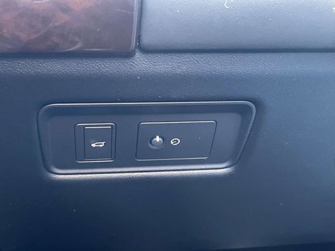 Used 2021 Land Rover Range Rover Westminster Edition image 13