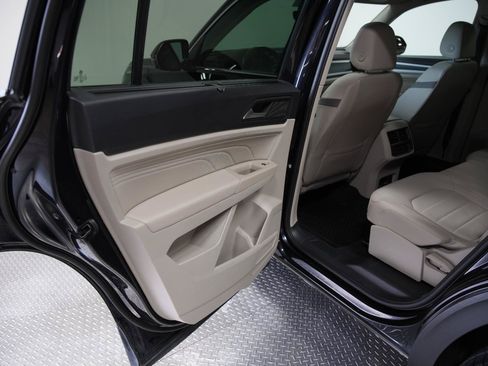 Used 2022 Volkswagen Atlas SEL Premium AWD/4WD image 23