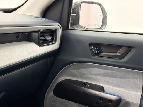 New 2025 Ford Maverick XLT w/ XLT Luxury Package image 28