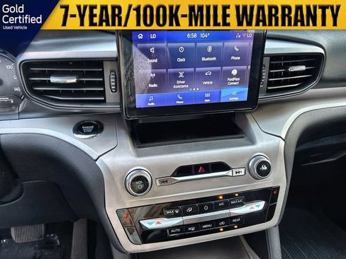 Used 2024 Ford Explorer XLT RWD image 25