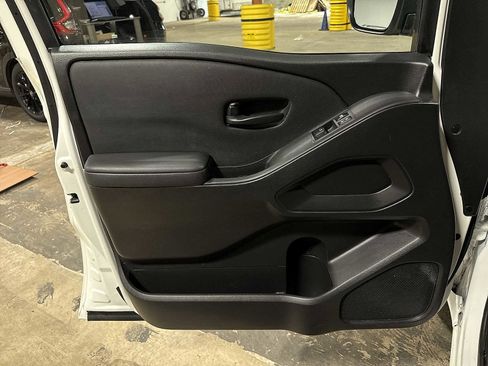 Used 2024 Nissan Frontier S w/ S Utility Package image 24