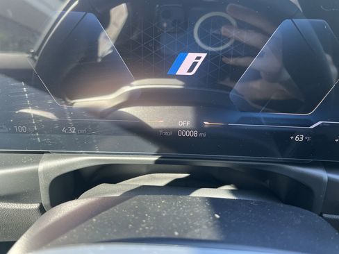 Used 2025 BMW i4 eDrive40 w/ Parking Assistance Package image 22