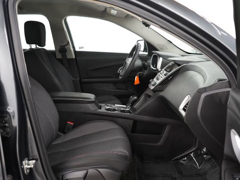 Used 2017 Chevrolet Equinox LS FWD image 11