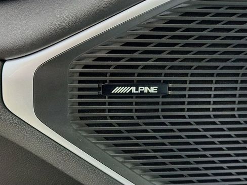 Used 2023 Jeep Wagoneer L Series II w/ Premium Group I image 19