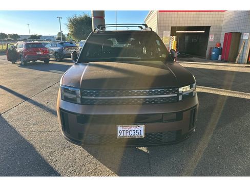 Used 2025 Hyundai Santa Fe Calligraphy image 5