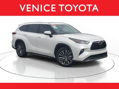 Used 2021 Toyota Highlander Platinum
