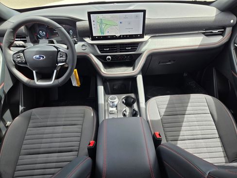 New 2026 Ford Explorer ST-Line w/ ST-Line Street Pack AWD/4WD image 9